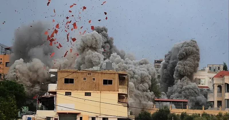 İsrail Livanı bombalayıb, 18 nəfər ölüb
