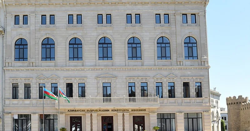 Konstitusiya Məhkəməsi: Borc müqavilələri yazılı sübutlarla təsdiq edilməlidir