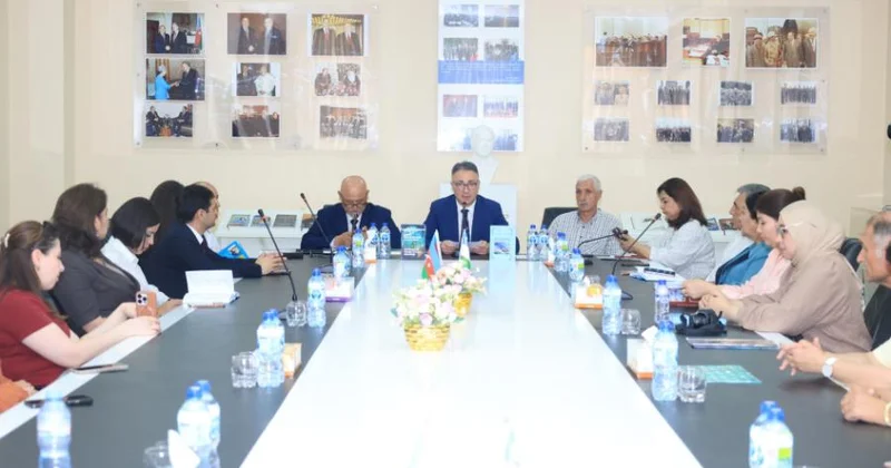 Daşkənddə Azərbaycan və Özbəkistan ədəbi mədəni əlaqələrinə həsr olunmuş nəşrlərin təqdimatı olub