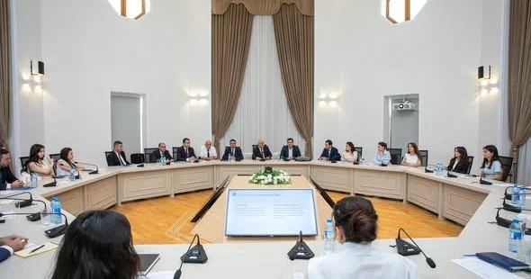 Energetika Nazirliyində dövlət qulluqçuları üçün növbəti təlim təşkil olunub