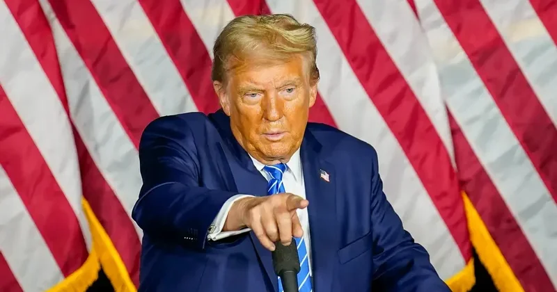 Дональд Трамп подал иск на $10 млрд против Wall Street Journal