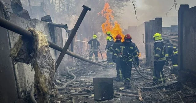 Rusiya ötən gecə Ukraynaya 300 dən çox dron, 30 dan çox raketlə hücum edib