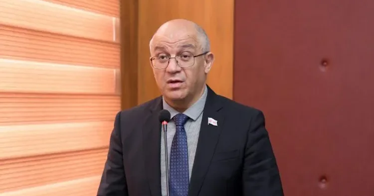 Ermənistan yenə öz ampluasındadır Deputat