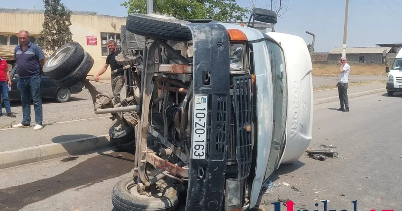 “Prius”la toqquşan “QAZel” aşdı Xəsarət alan var