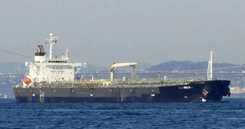 Как азербайджанские танкеры завозят российскую нефть украинская разведка
