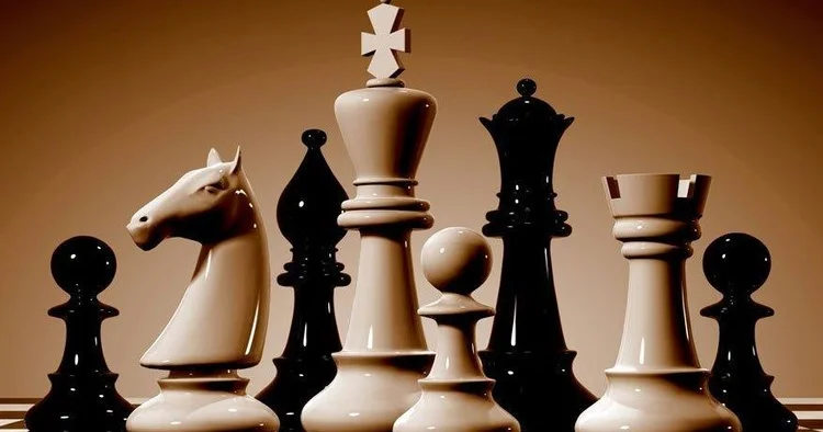 Cansız fiqurların səssiz döyüşü...