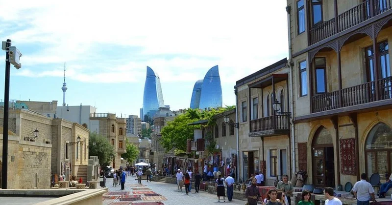 Yaxın Şərq ölkələrindən Azərbaycana gələn turistlərin sayı artır Rəqəmlər