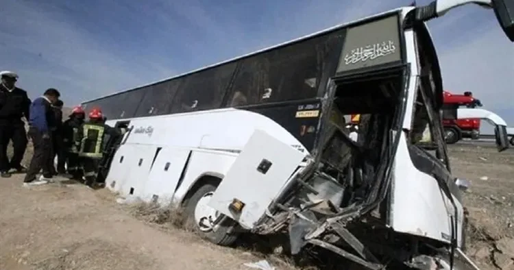 İranda avtobus qəzaya uğrayıb, 8 nəfər ölüb, 15 nəfər xəsarət ALDI