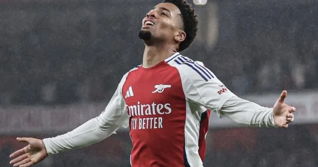 Arsenal la 5 illik müqavilə bağlayacaq