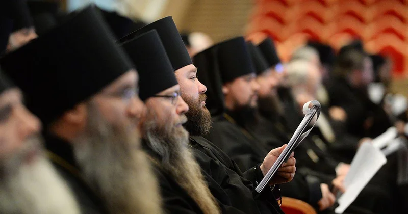 В РПЦ призвали россиянок не рожать слишком рано