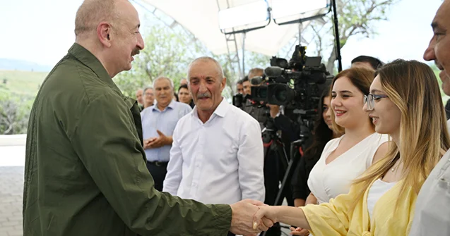 Prezident sakinlərlə görüşündən paylaşım etdi Video