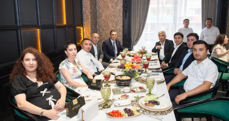 ADSEA jurnalistlərin 150 illik yubiley bayramını belə təbrik etdi FOTOLAR