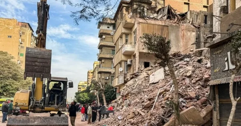 Qahirədə iki yaşayış binasının uçması nəticəsində bir neçə nəfər həlak olub