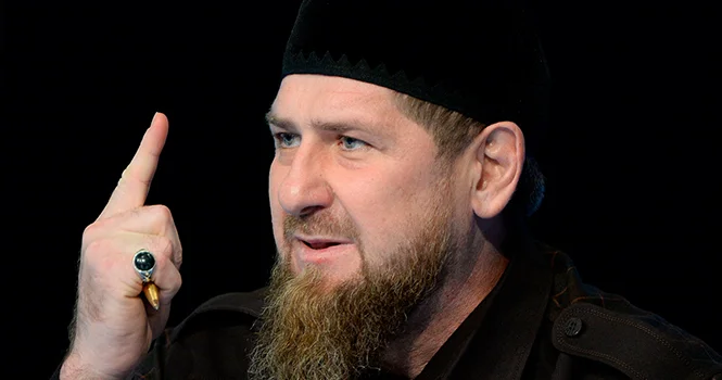 Рамзан Кадыров решил напугать страны НАТО автоматами Калашникова