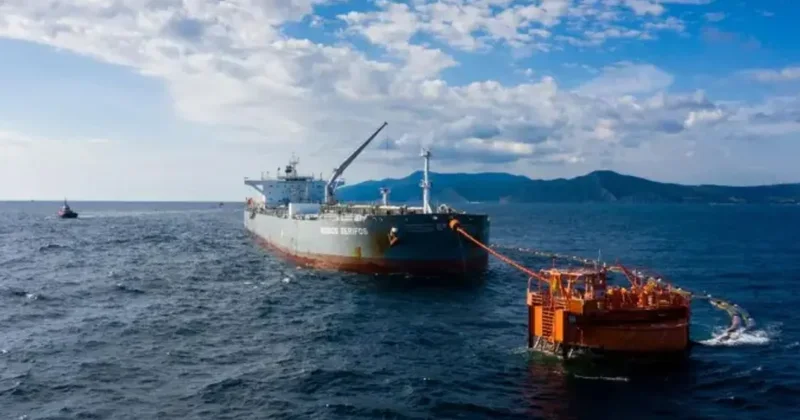 Qazaxıstan nefti daşıyan iki tanker dron hücumuna məruz qalıb