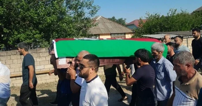 Odessada həlak olan gəmi kapitanı dəfn edildi