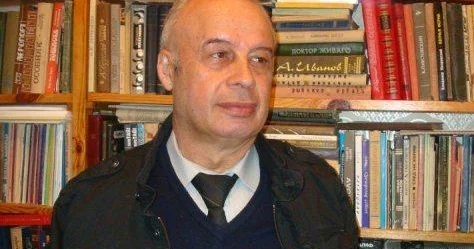 Tanınmış yazıçıda ağır xəstəlik aşkarlandı
