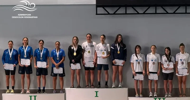 Azərbaycan üzgüçüləri Kutaisidə 33 medal qazanıblar FOTO