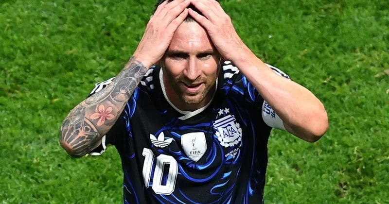 “Messi tarix yazmağa, Tramp isə kuboku təqdim etməyə hazırlaşır“ “Deutsche Welle“