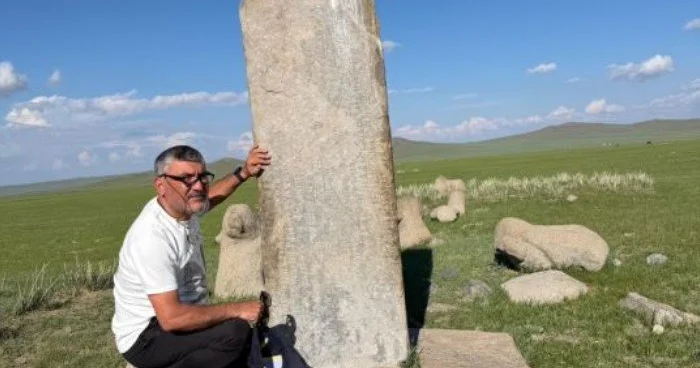 Dikili daşın aşdığı gün (Magik hekayə) Şəmil SADİQ