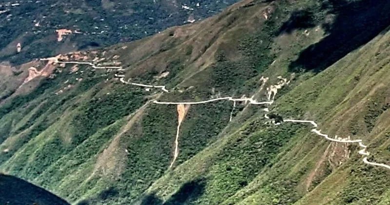 60 km lik ölüm yolu : Niyə hələ də turistləri cəlb edir?