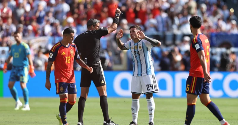 DÇ 2026: Argentina millisi İspaniya ilə matçda azlıqda qalıb