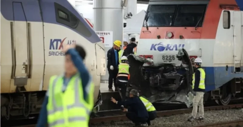 В Южной Корее поезд сбил железнодорожников