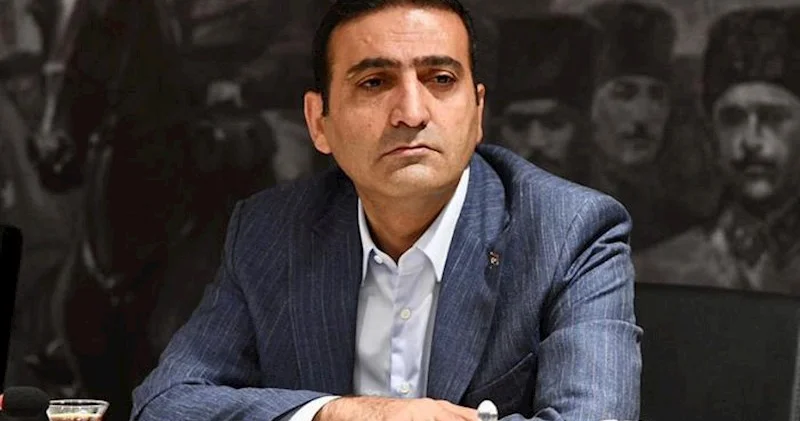 Türkiyədə CHP li bələdiyyə sədri vəzifəsindən uzaqlaşıdırıldı