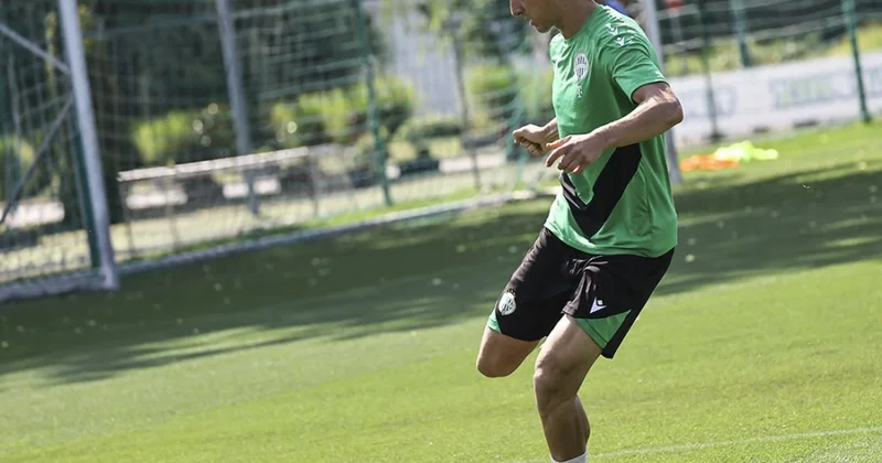 “Ferensvaroş”un futbolçusu: “Qarabağ”la oyunun asan keçəcəyini gözləmirik