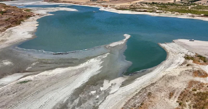 Засуха истощает водохранилища Текирдага в Турции ФОТО
