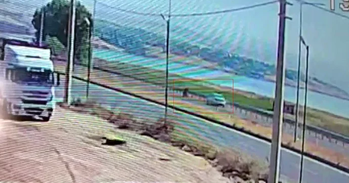 Moto sürən ata və oğlu ağır yol qəzasında öldü VİDEO