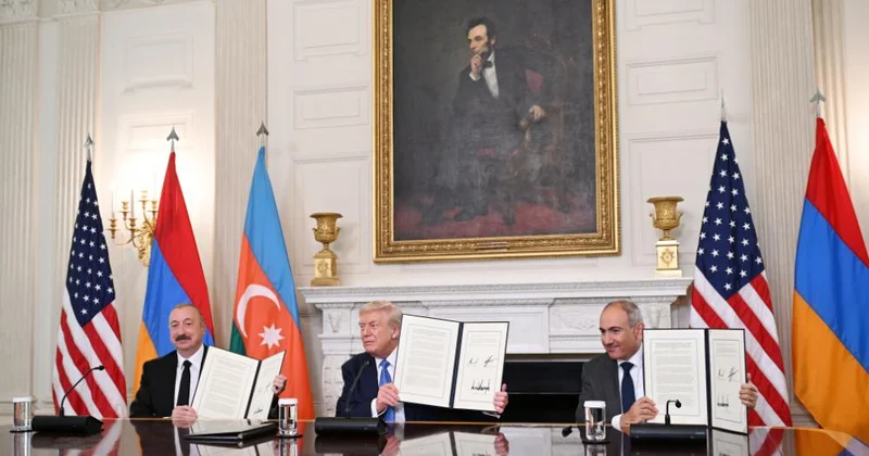 İndi siyasi təbəddülatlar zamanı deyil