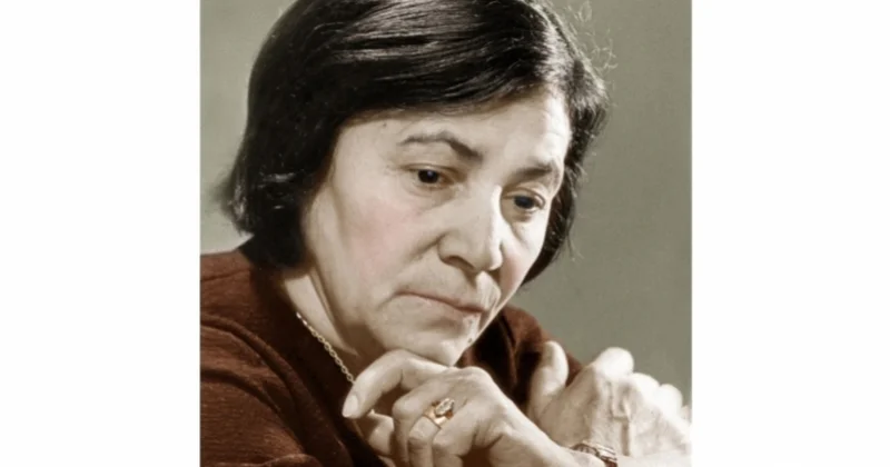Azərbaycanın ilk qadın Xalq şairi Mirvarid Dilbazinin doğum günüdür