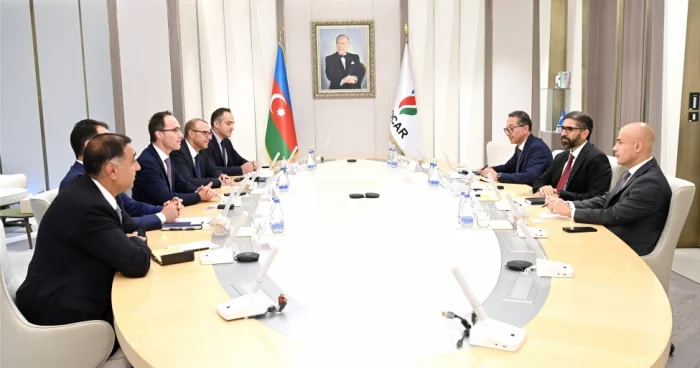 SOCAR ın prezidenti “Arthur D. Little şirkətinin qlobal rəhbəri ilə görüşüb