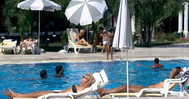 Ruslar Türkiyədə daha az istirahət edirlər...