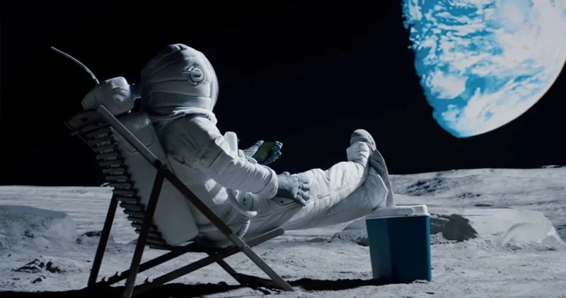 NASA astronavtları nə qədər maaş alır?