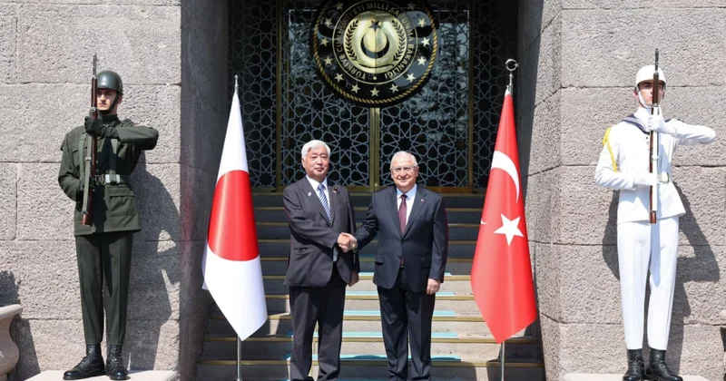 Türkiyə ilə Yaponiya arasında müdafiə sahəsində əməkdaşlıq müzakirə olunur