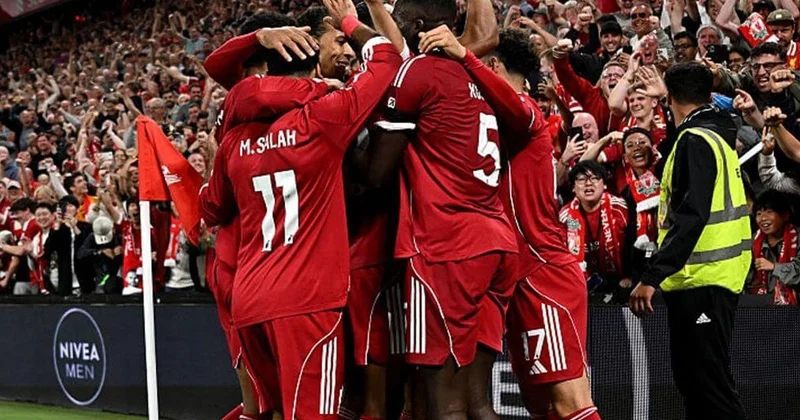 Liverpul daha çox xərcləyib, ya qazanıb?