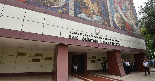Bu universitet müəllimlik oxuyan oğlan tələbələrə pul verəcək