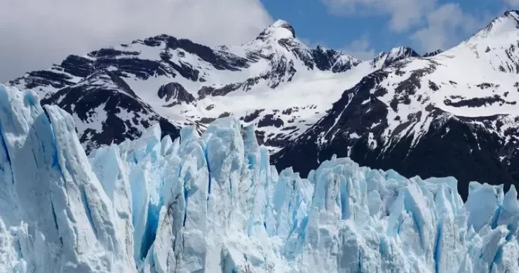 Buzlaqlar əridi, 34 il əvvəl yoxa çıxan alpinistlərin qalıqları TAPILDI FOTO