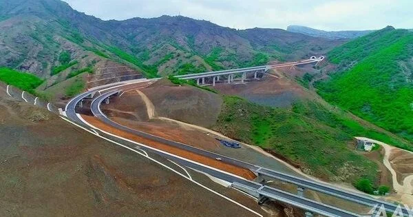 Azərbaycandakı bu yol qalib oldu