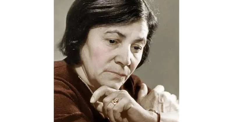 Azərbaycanın ilk qadın Xalq şairi Mirvarid Dilbazinin doğum günüdür