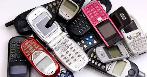 Köhnə telefonlar niyə öz özünə tətbiqlərə girir? Səbəbi bu ola bilər