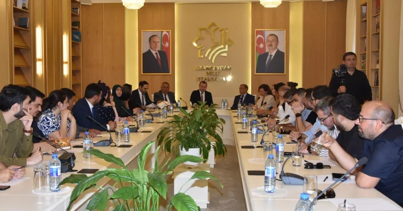 Mədəniyyət Nazirliyinin təşkilatçılığı ilə yazar və naşirlərlə görüş təşkil edilib