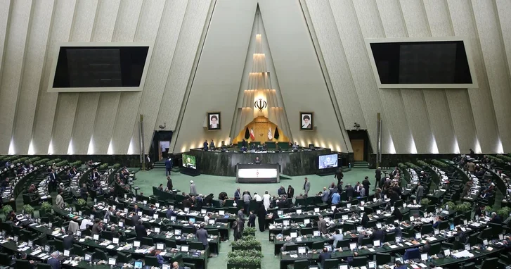 В парламенте Ирана предложили проект по использованию ресурсов Ормузского пролива
