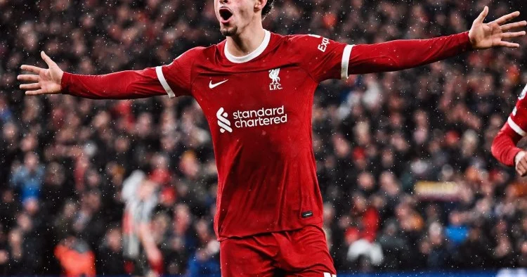 İnter Liverpul un yarımmüdafiəçisini heyətinə qatır