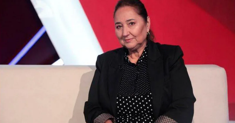Telli Pənahqızı aparıcıları tənqid etdi: “Yazıqdır bu dil, gəlin onu qoruyaq!”