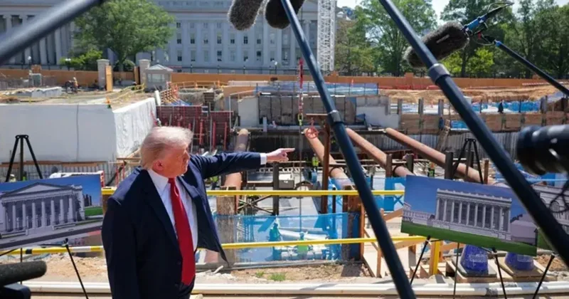 Трамп мобилизовал 250 рабочих для завершения строительства бального зала