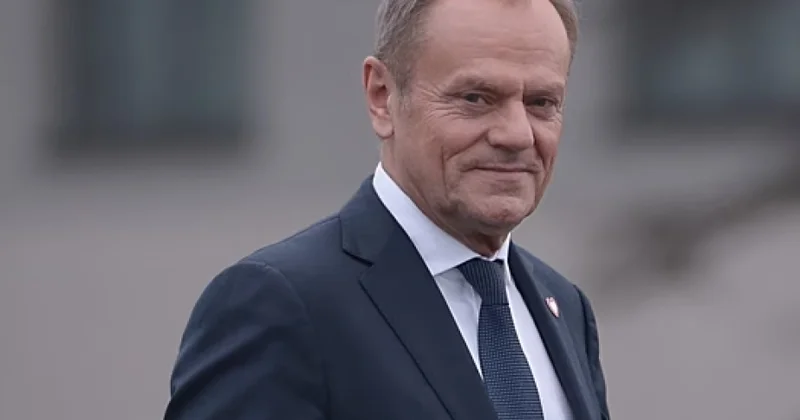 Tusk: Polşa Şengen zonasından çıxmaqla bağlı referendum keçirməyəcək
