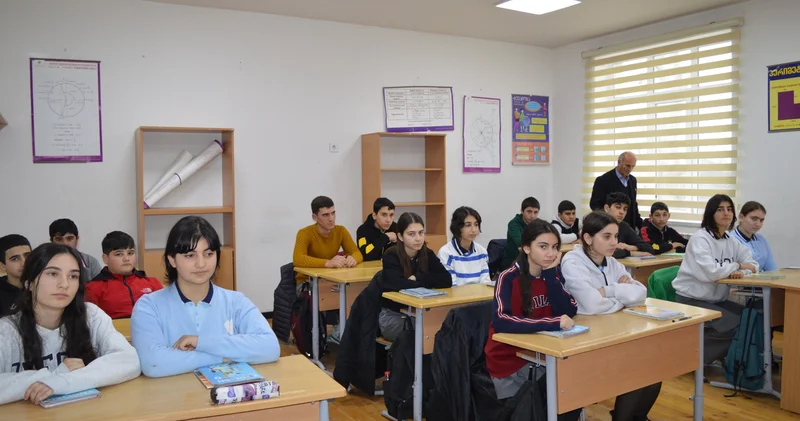 Bu ölkədə hər 15 nəfərdən biri Azərbaycan dilində danışır